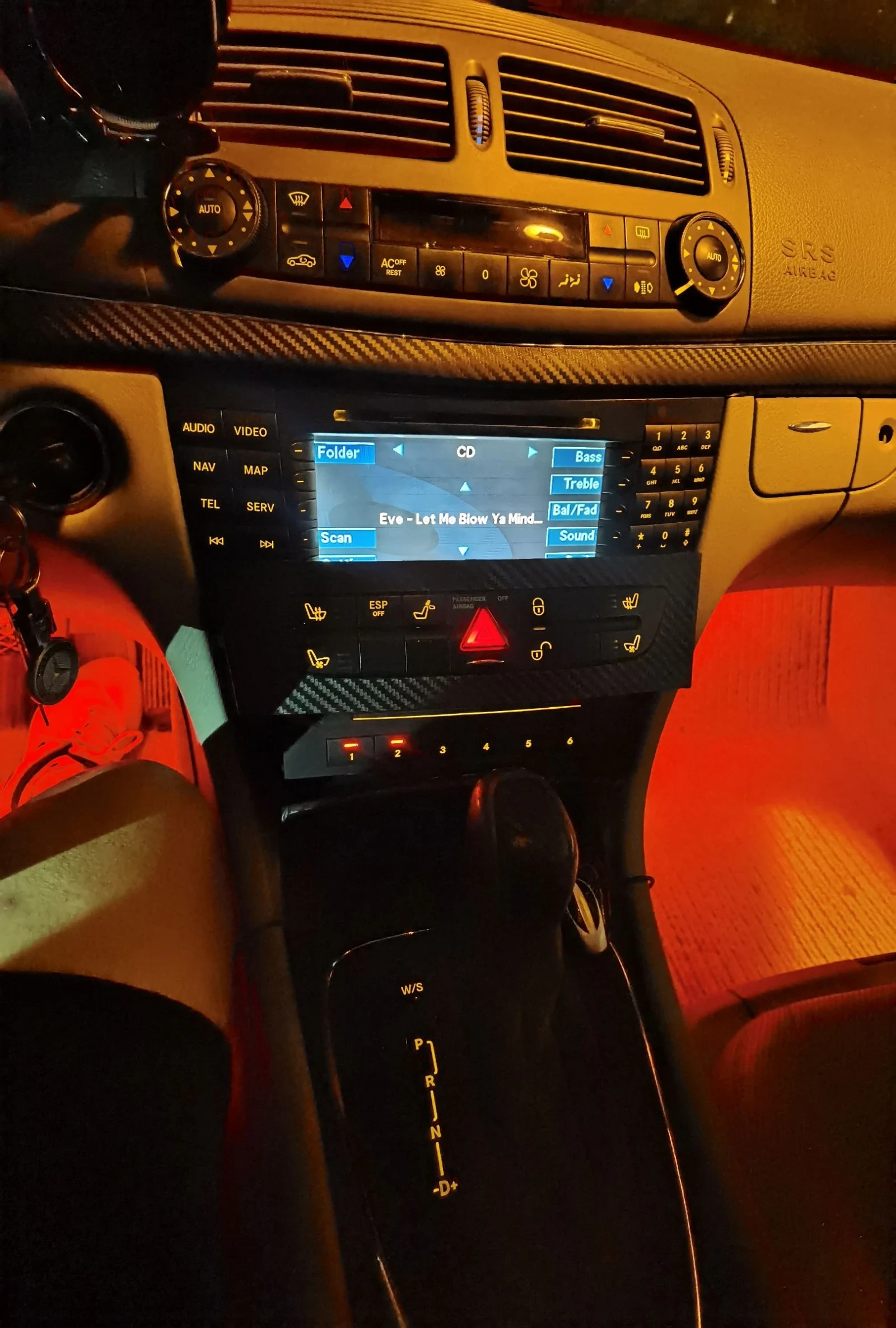 Mercedes-Benz E 320 | Mobile.bg   13