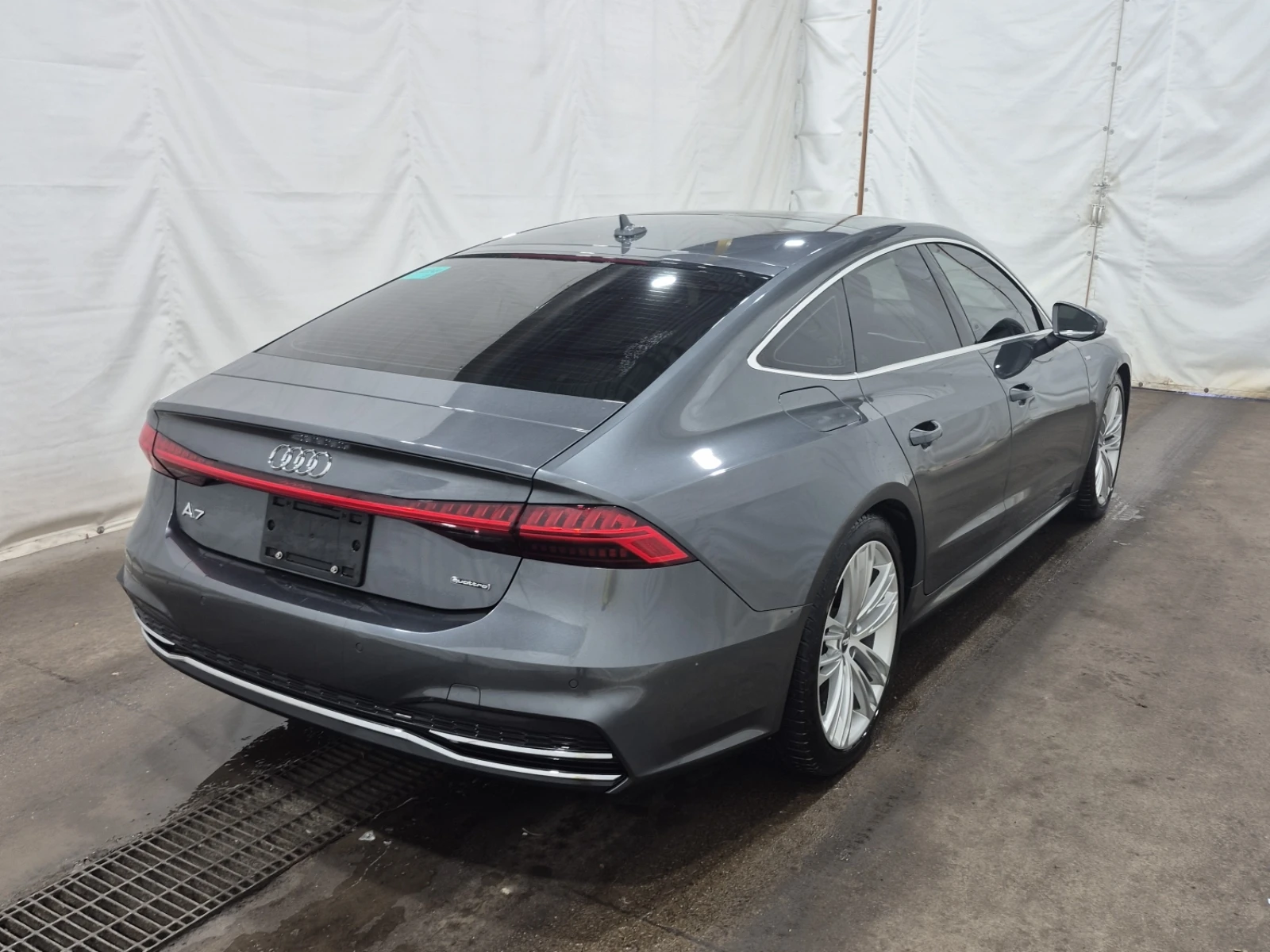 Audi A7 * DISTRONIC / SPORTBACK / PROGRESSIV * CARFAX *  - изображение 5