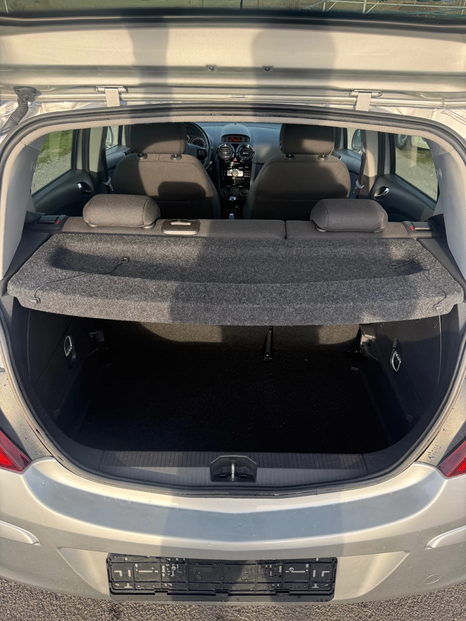 Opel Corsa 1.2 , снимка 7 - Автомобили и джипове - 53795321