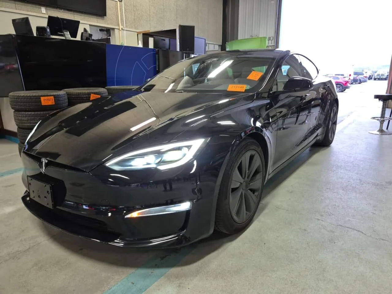 Tesla Model S * LONG RANGE PALLADIUM * ОБДУХВАНЕ* ПОДГРЕВ* BLIND | Auto.bg — изображение 1