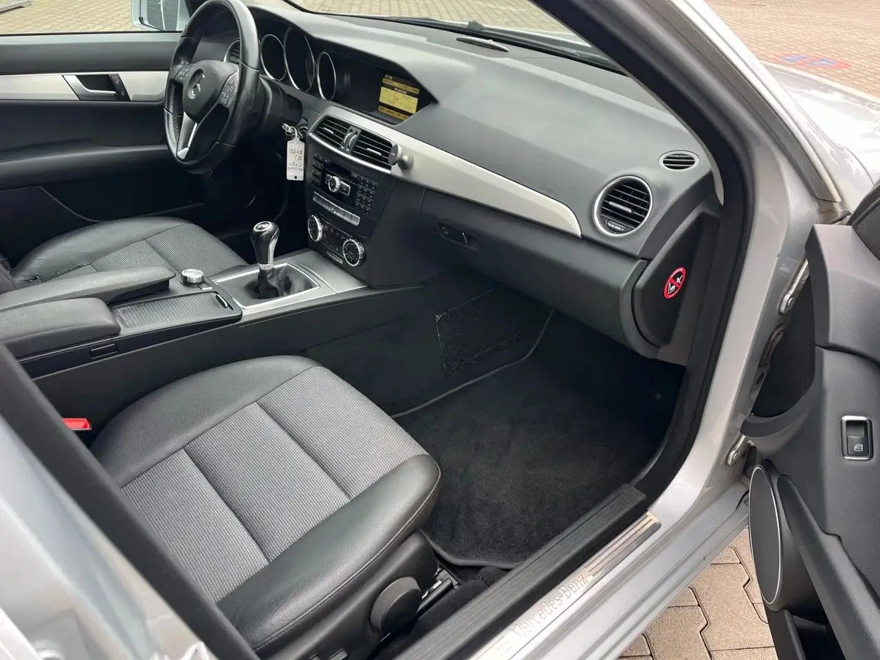 Mercedes-Benz B 180 Бензин * Фейслифт* , снимка 9 - Автомобили и джипове - 53994763