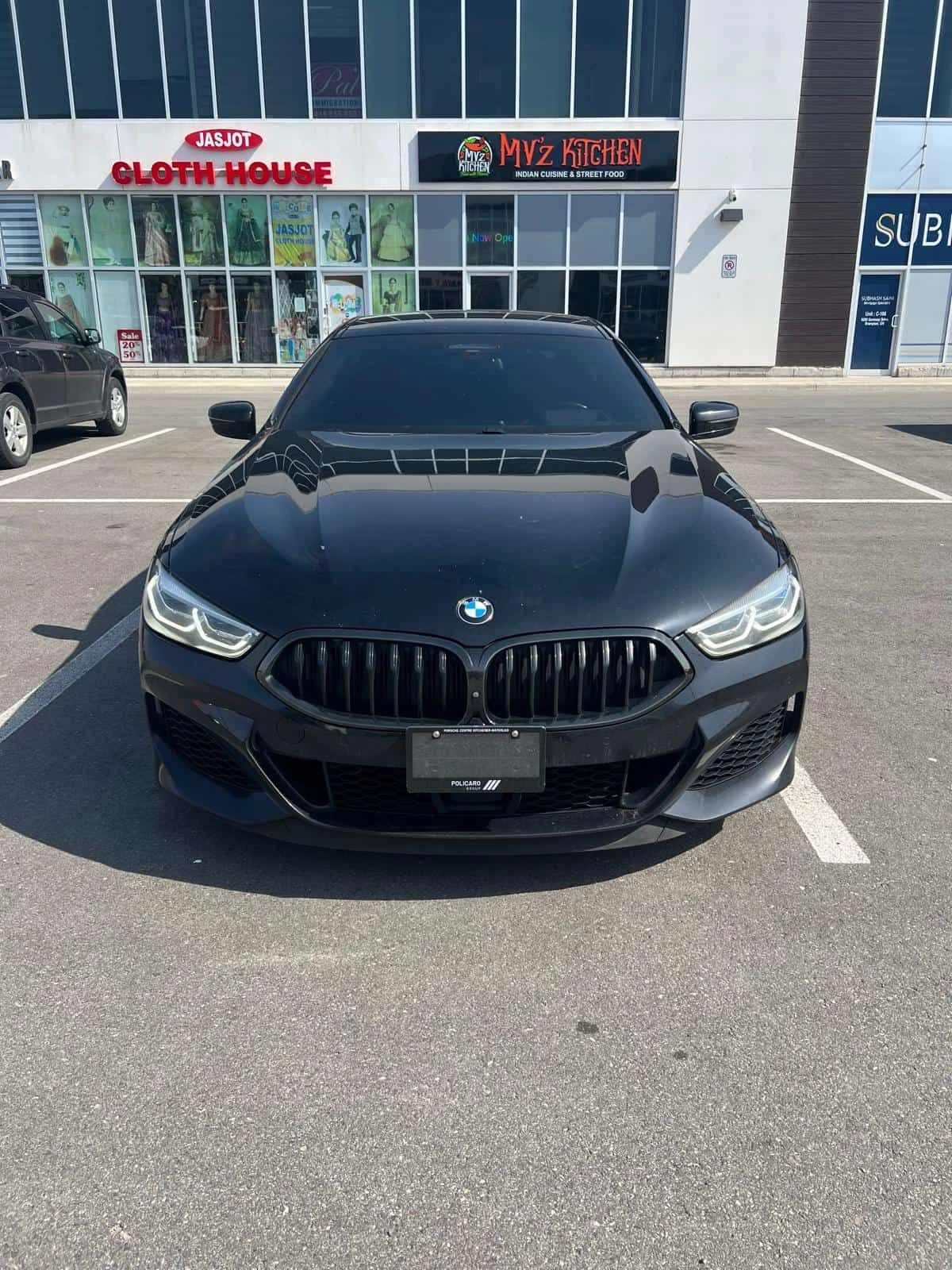 BMW 850  xDrive /DISTRONIC/360/HARMAN KARDON/ЛАЗЕРИ, снимка 6 - Автомобили и джипове - 53978124
