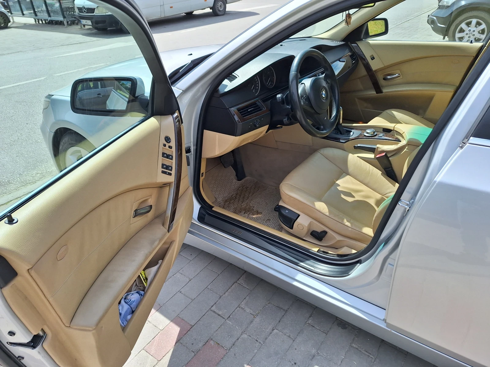 BMW 530, снимка 12 - Автомобили и джипове - 54219399