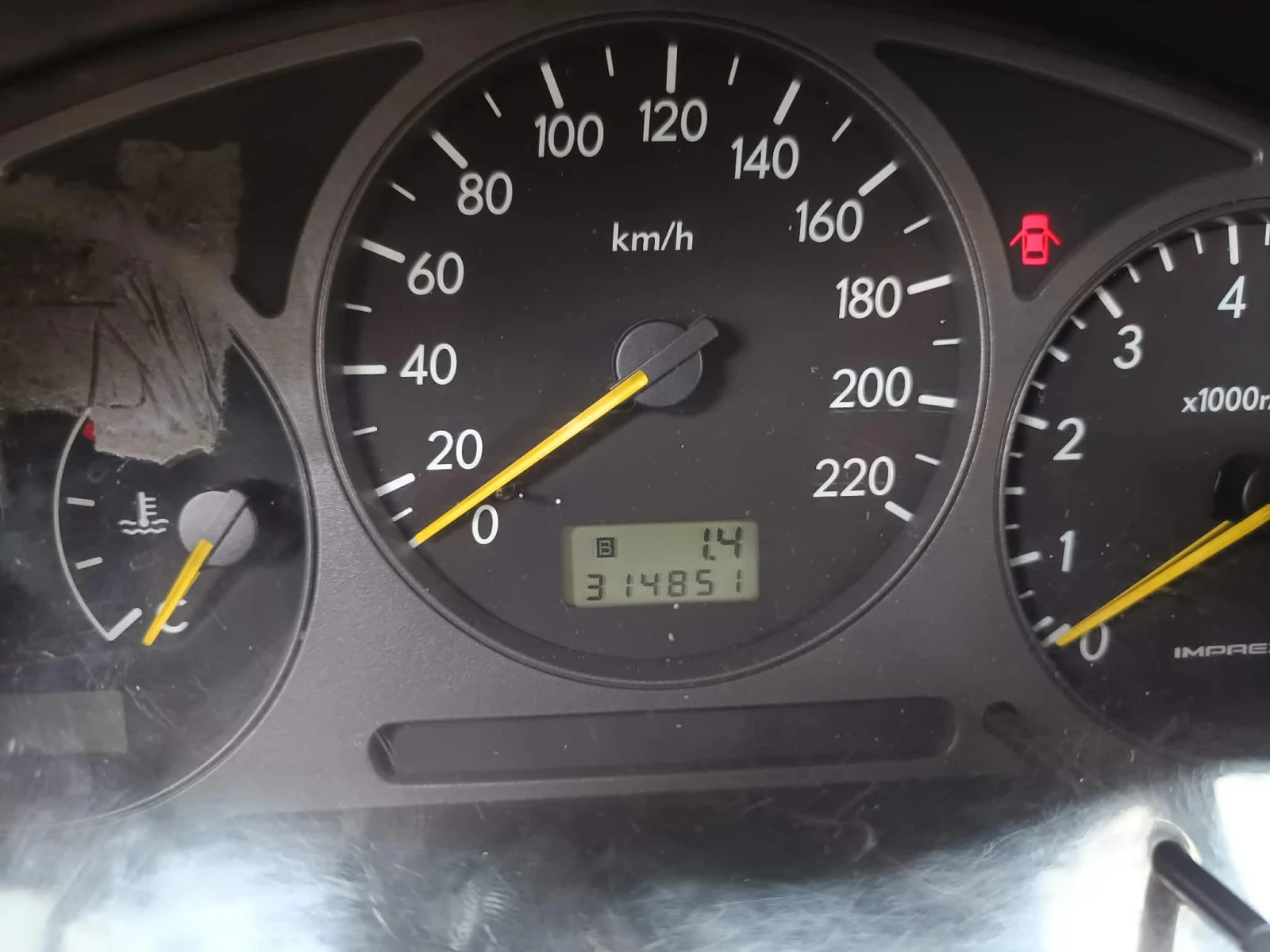 Subaru Impreza 1.6i, снимка 2 - Автомобили и джипове - 54379909