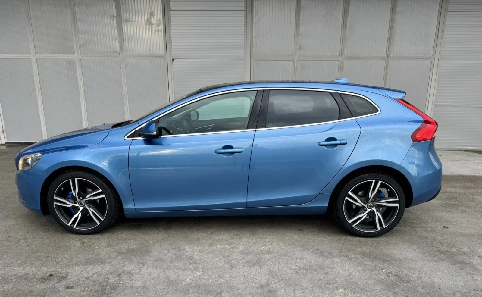 Volvo V40 2.0 D2 120 hp Summum , снимка 3 - Автомобили и джипове - 54583980