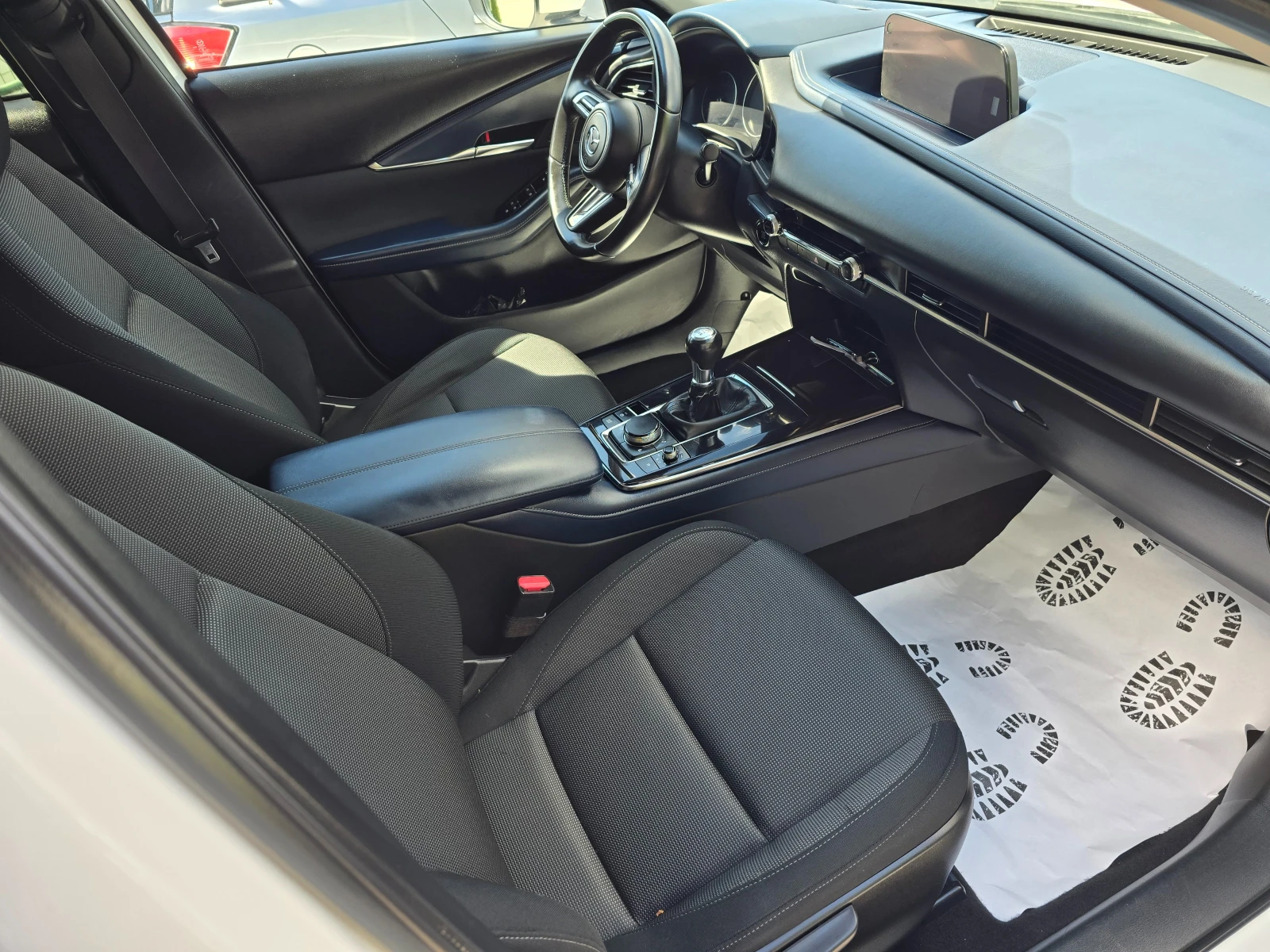 Mazda CX-30 2.0i-4×4= M HYBRiD, снимка 17 - Автомобили и джипове - 54593515