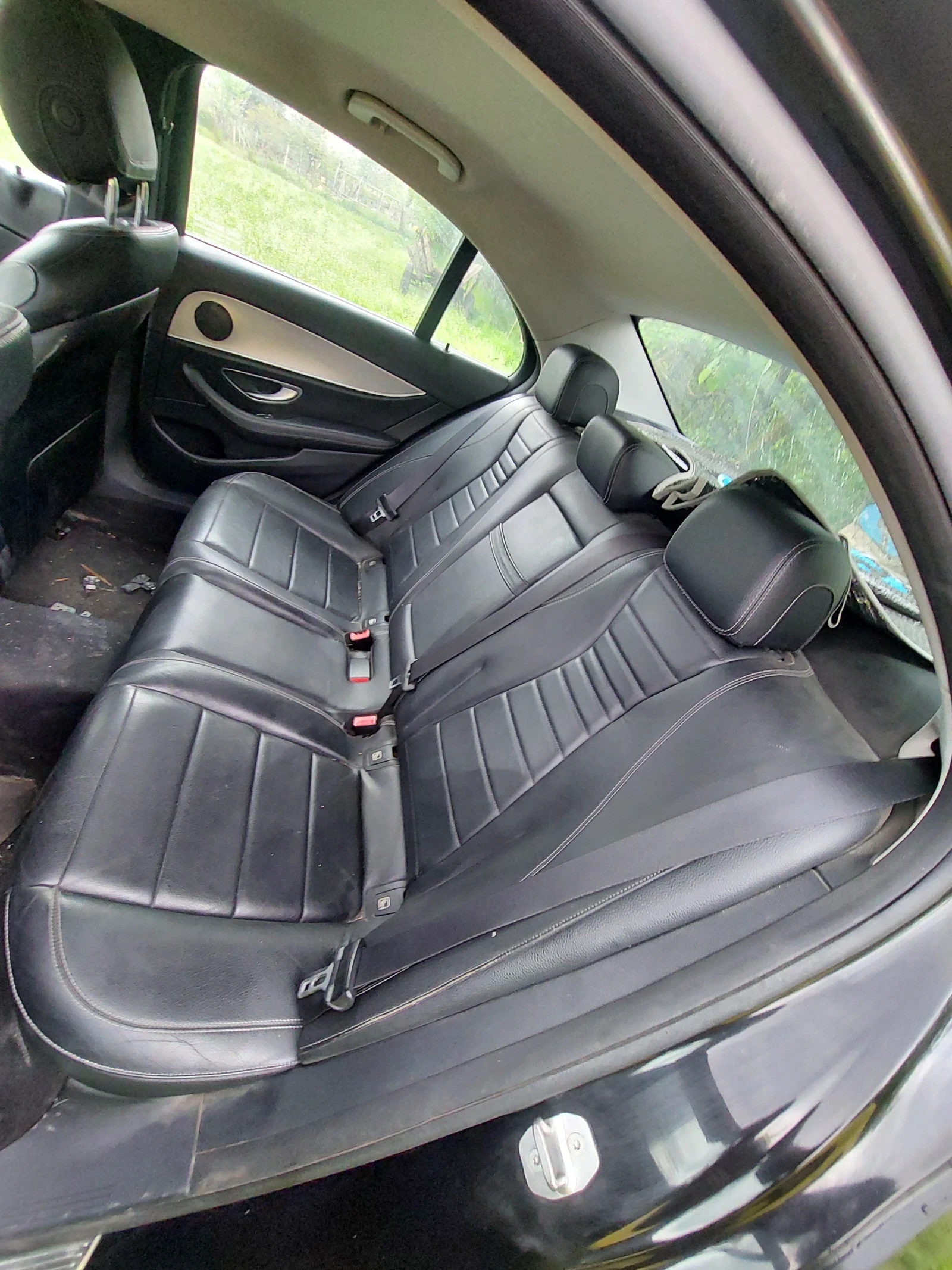 Mercedes-Benz E 220, снимка 9 - Автомобили и джипове - 55290547
