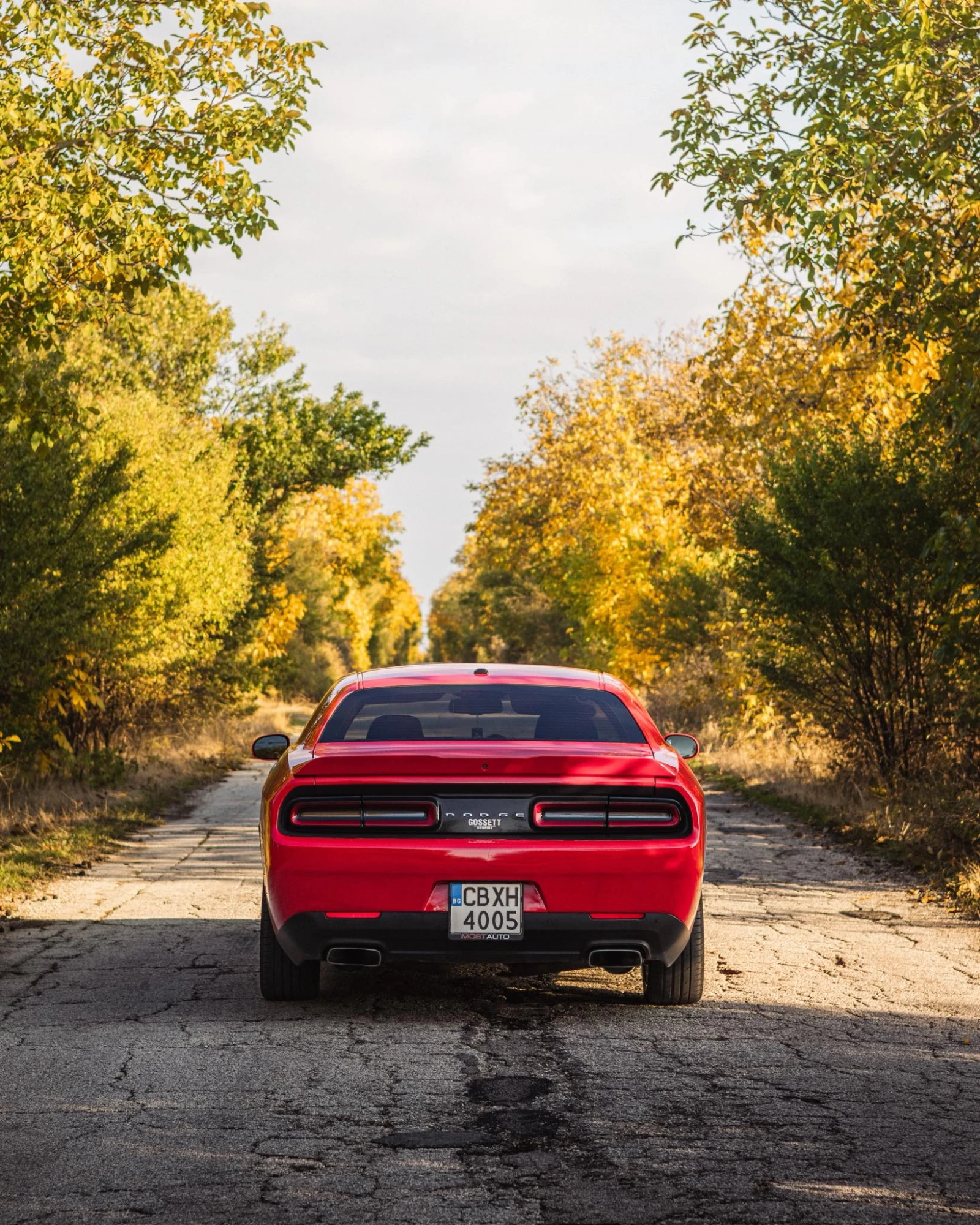 Dodge Challenger 5.7 R/T, снимка 2 - Автомобили и джипове - 54651205