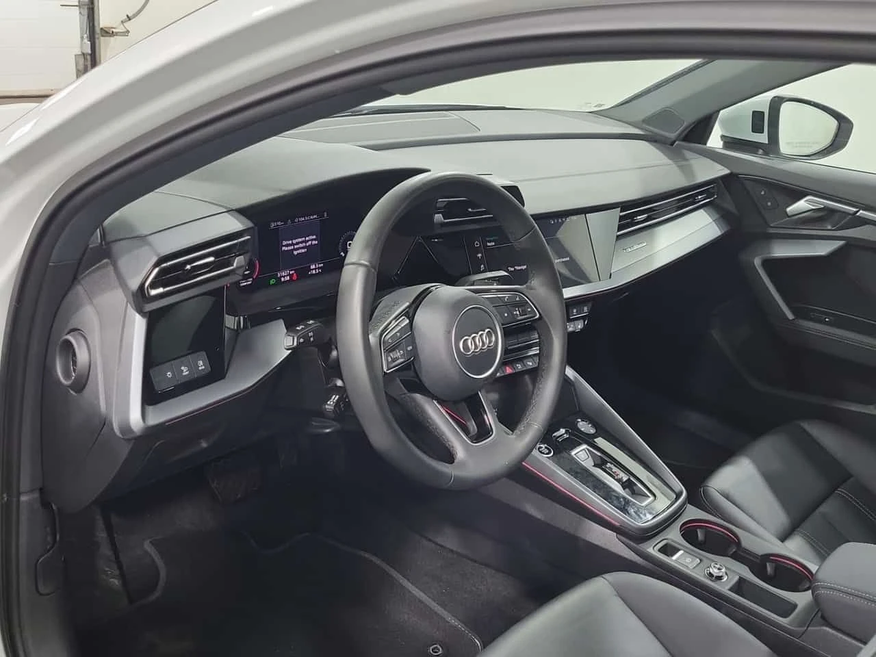 Audi A3 * Progressiv * ДИСТРОНИК* КАМЕРА* ПАНОРАМА* , снимка 7 - Автомобили и джипове - 54997234