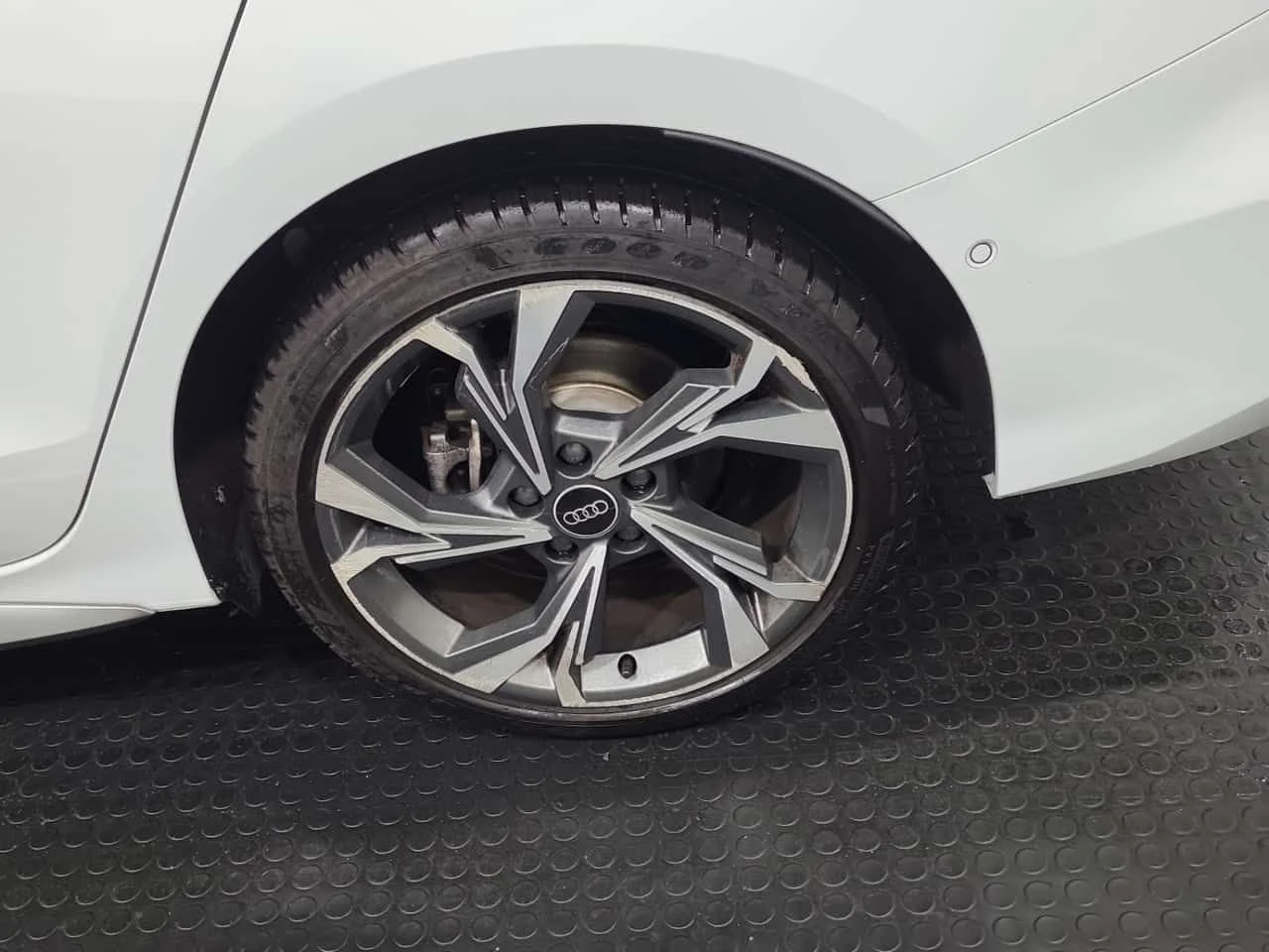 Audi A3 * Progressiv * ДИСТРОНИК* КАМЕРА* ПАНОРАМА* , снимка 6 - Автомобили и джипове - 54997234