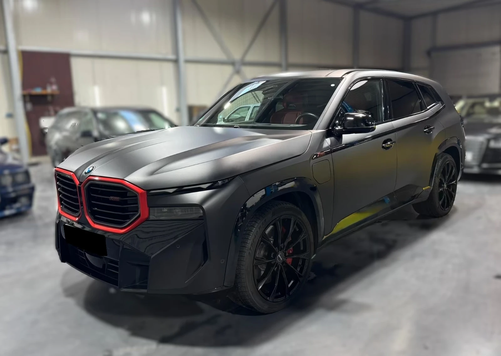 BMW XM RED LABEL / B&W / ICONIC GLOW / SHADOW LINE / HUD, снимка 3 - Автомобили и джипове - 55411687