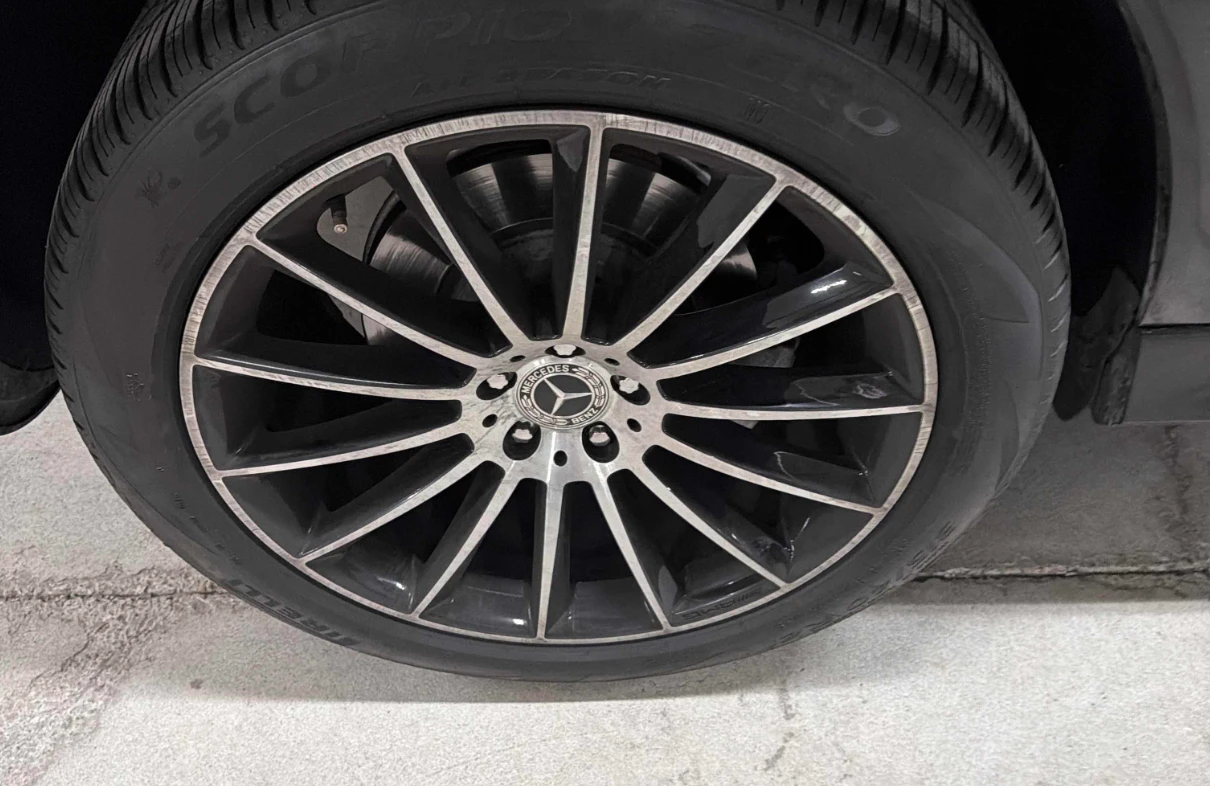 Mercedes-Benz GLE 450 4M* NIGHT* AMG* PANO* 360VIEW* DIS+ * Ambient* , снимка 8 - Автомобили и джипове - 55933098