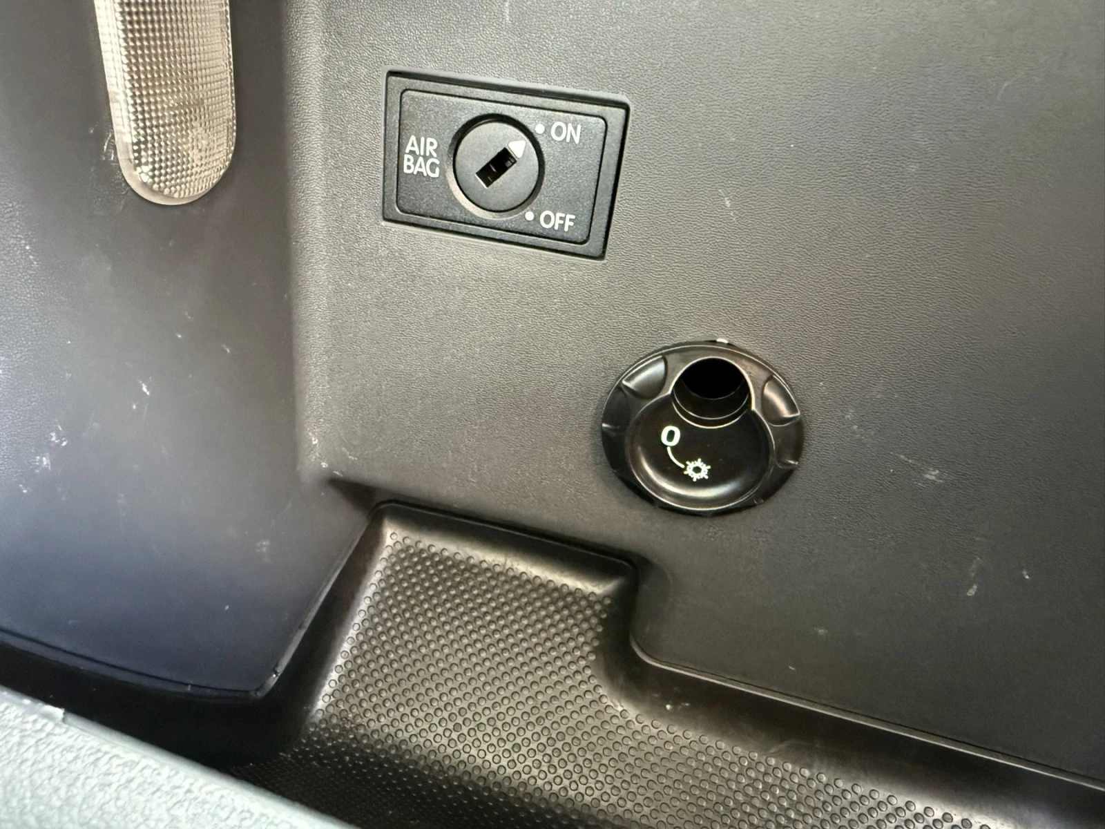 VW Touran 1.6, снимка 13 - Автомобили и джипове - 55991857