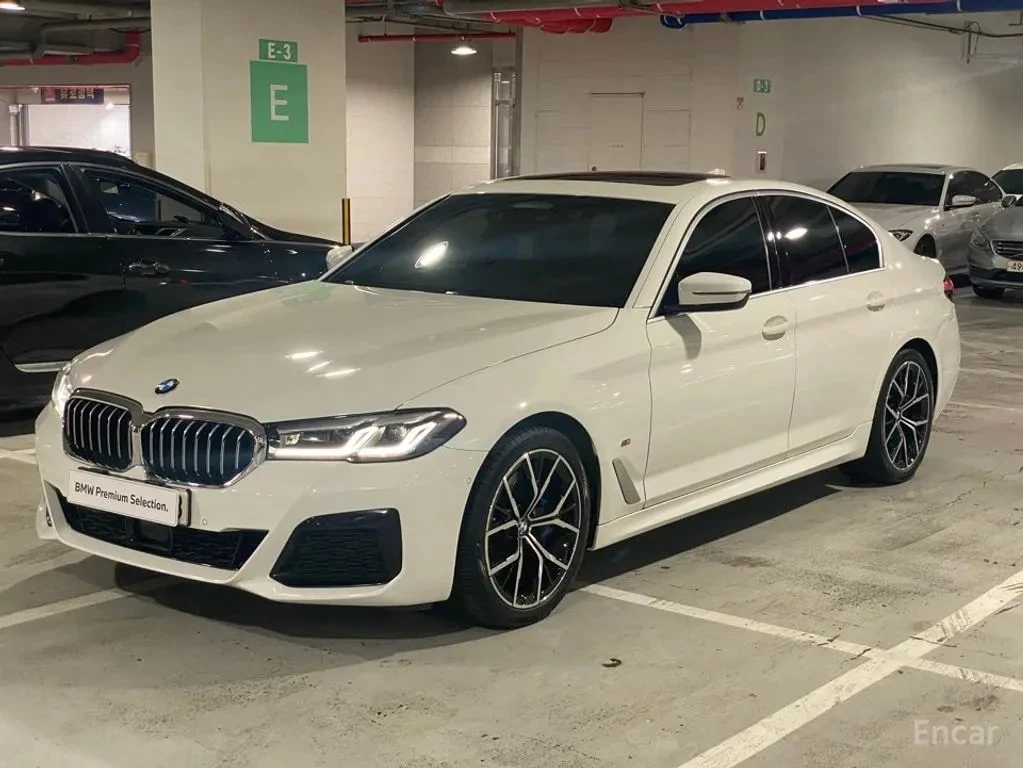 BMW 530 i xDrive M Sport | ДИСТРОНИК | ОБДУХВАНЕ 