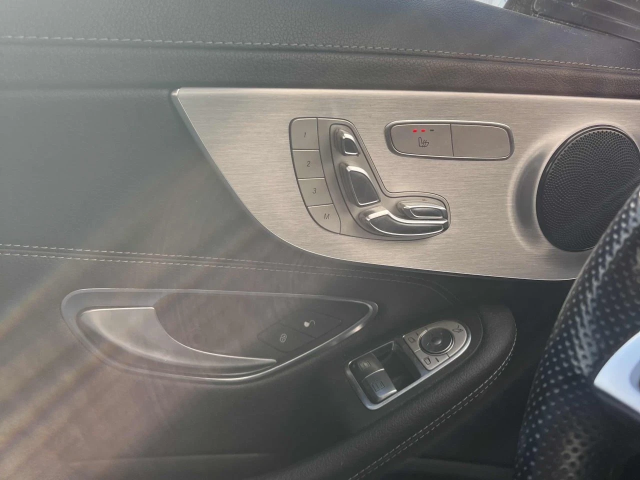 Mercedes-Benz C 300 Възможност за лизинг, снимка 9 - Автомобили и джипове - 56192405