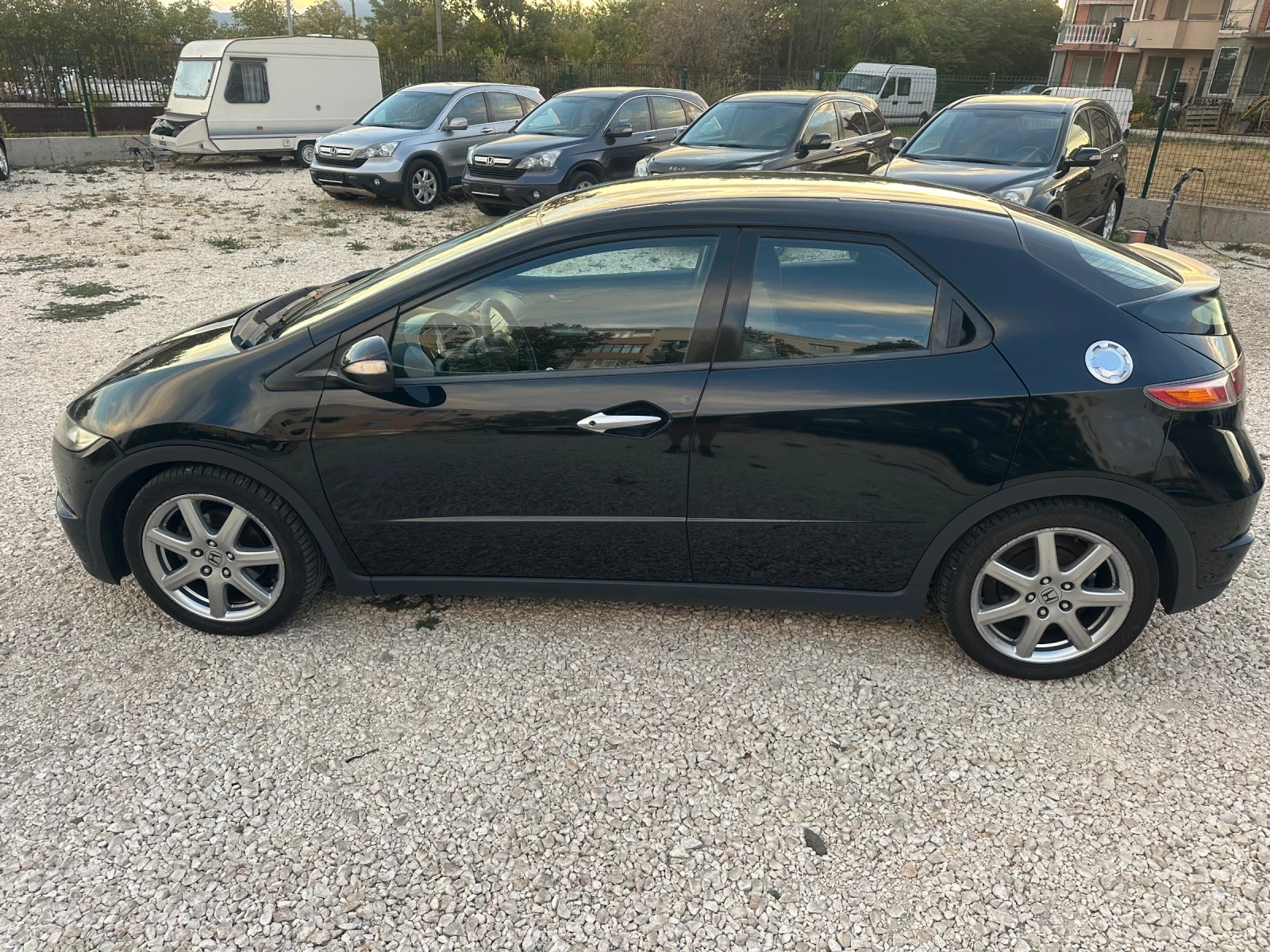 Honda Civic 1.8V-TEC//140KS//EXECUTIVE, снимка 3 - Автомобили и джипове - 56273672