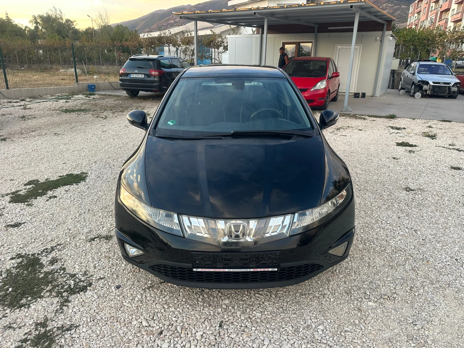 Honda Civic 1.8V-TEC//140KS//EXECUTIVE, снимка 9 - Автомобили и джипове - 56273672
