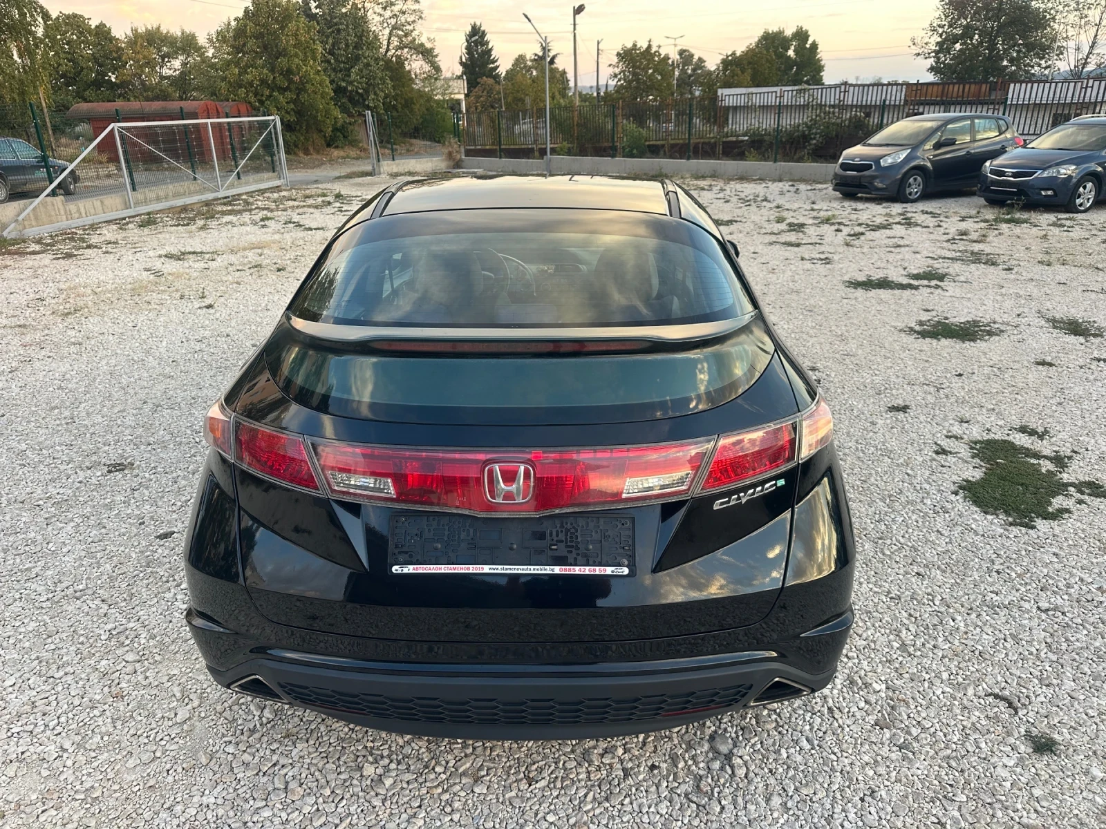 Honda Civic 1.8V-TEC//140KS//EXECUTIVE, снимка 5 - Автомобили и джипове - 56273672