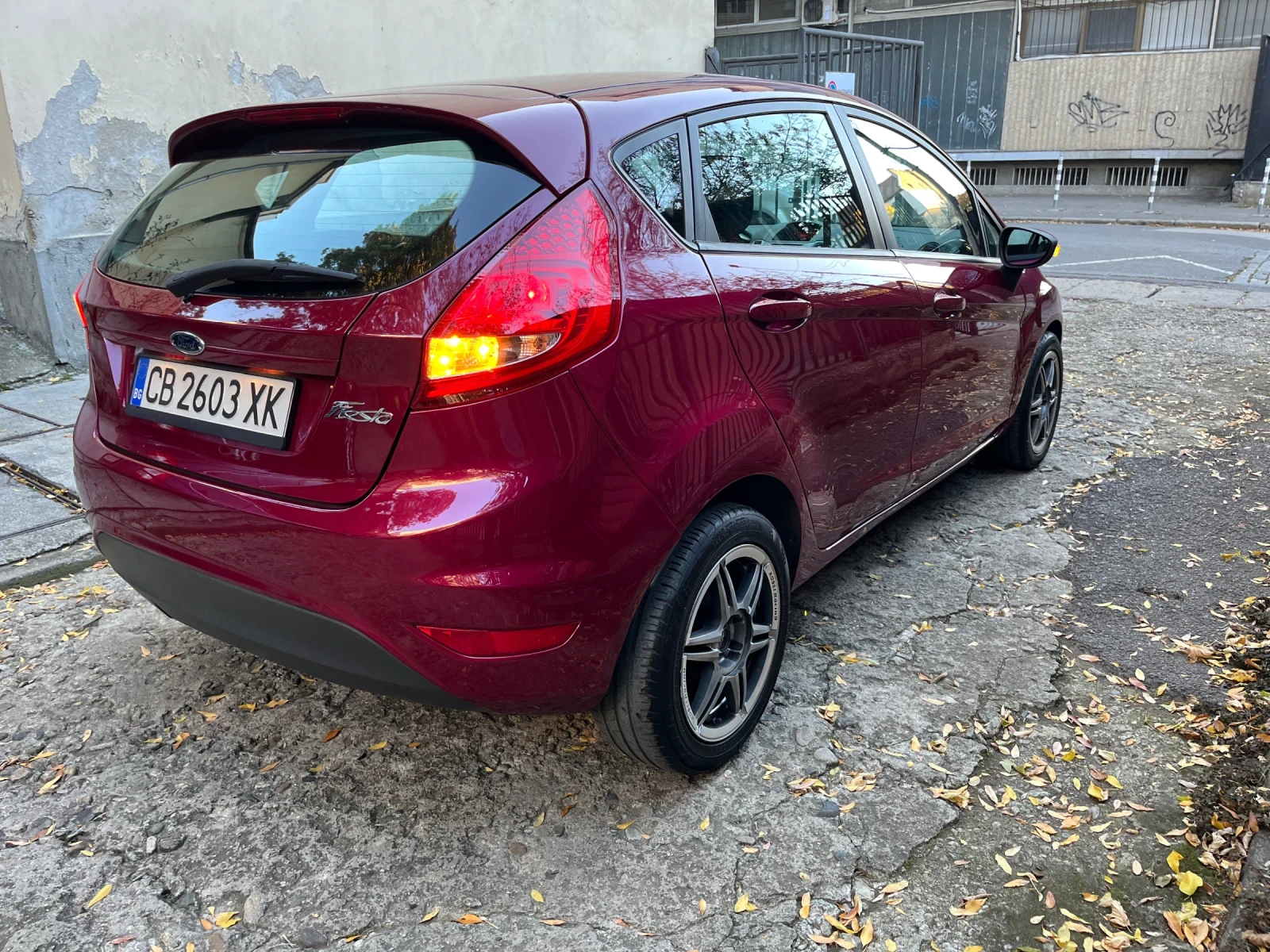 Ford Fiesta 1.4 i 97 к.с Automatic , снимка 5 - Автомобили и джипове - 56691981