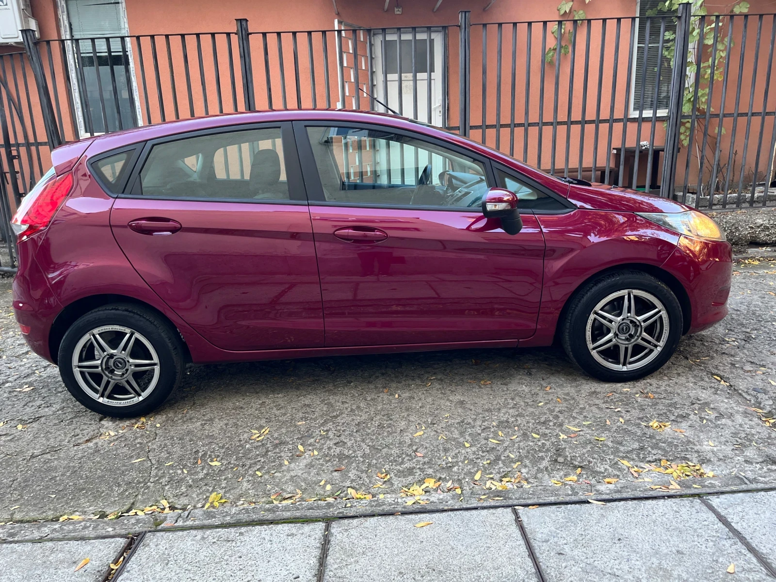 Ford Fiesta 1.4 i 97 к.с Automatic , снимка 3 - Автомобили и джипове - 56691981