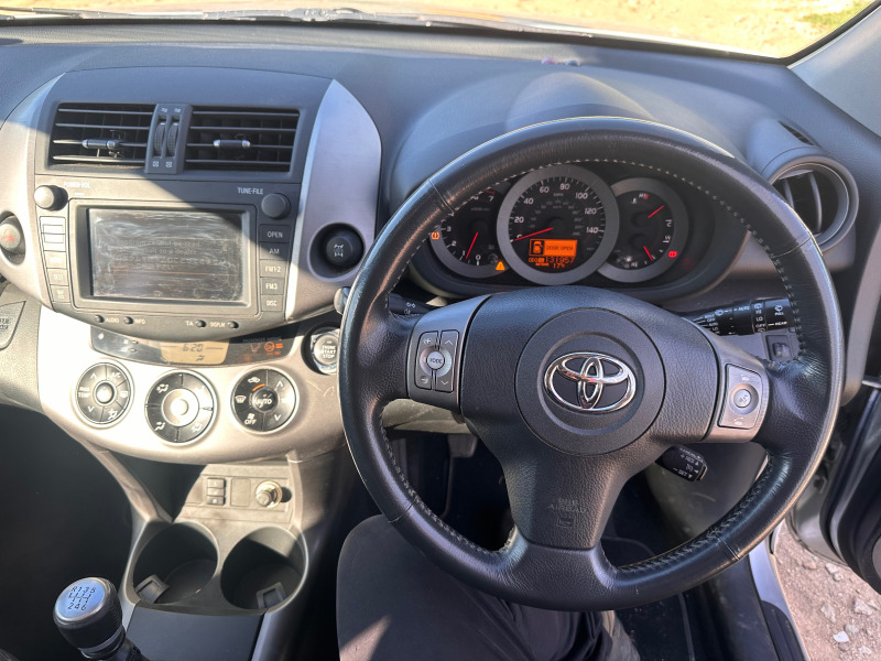 Toyota Rav4 2.2 D-Cat 177к.с , снимка 9 - Автомобили и джипове - 46730664