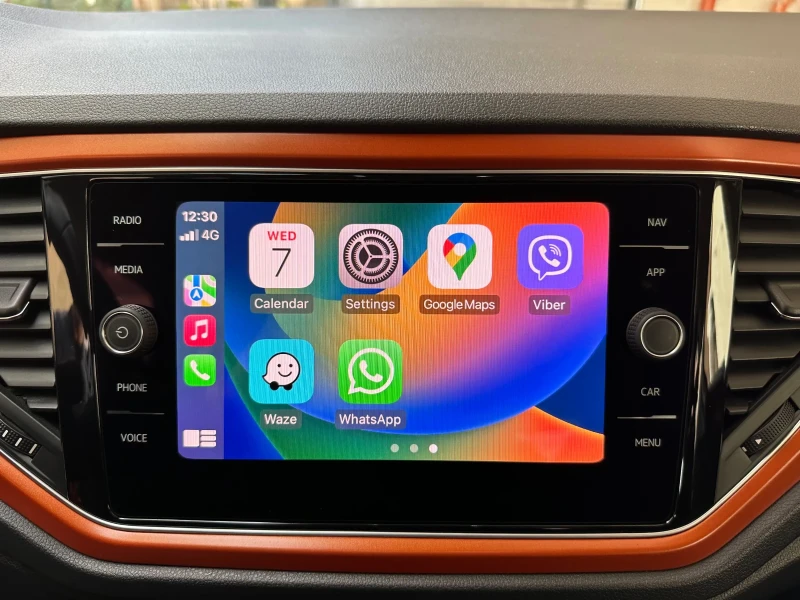 VW T-Roc CarPlay/Beats Audio/63000km, снимка 12 - Автомобили и джипове - 47042278