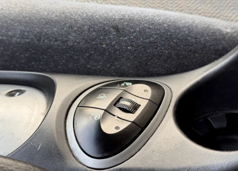 Hyundai Santa fe 2.0CRDi / 4x4 / Автомат, снимка 11 - Автомобили и джипове - 52616165