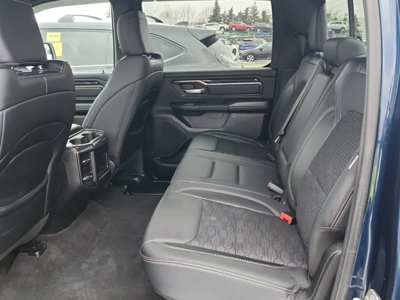 Dodge RAM 1500 * SPORT CREW CAB SHORT BED * CARFAX * БЕЗ ПЪРВОНАЧ, снимка 13 - Автомобили и джипове - 53077169