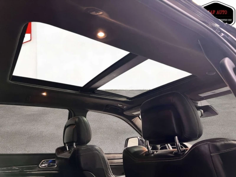 Jeep Grand cherokee * SRT * CARFAX * ЦЕНА ДО БГ, снимка 14 - Автомобили и джипове - 53418322