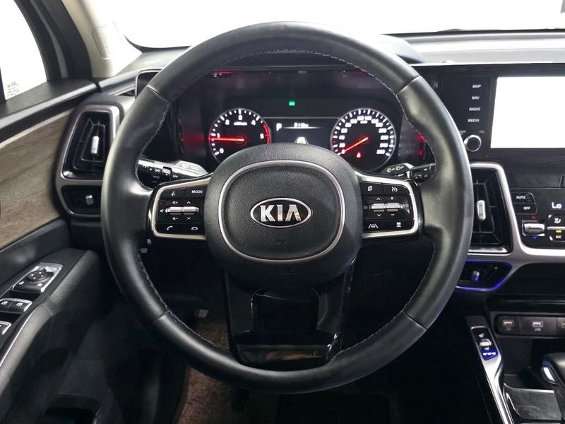 Kia Sorento 2.2 Automatic, снимка 13 - Автомобили и джипове - 55723748