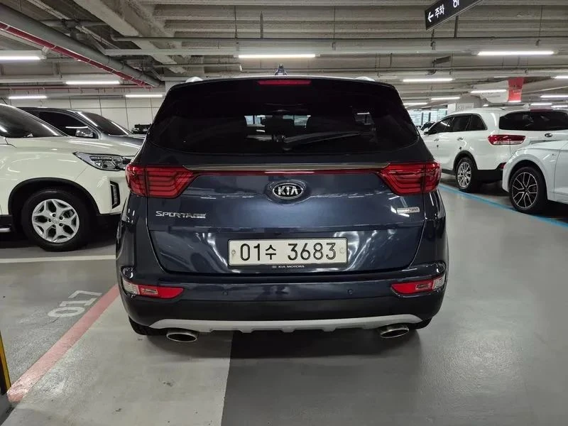 Kia Sportage, снимка 4 - Автомобили и джипове - 56687830