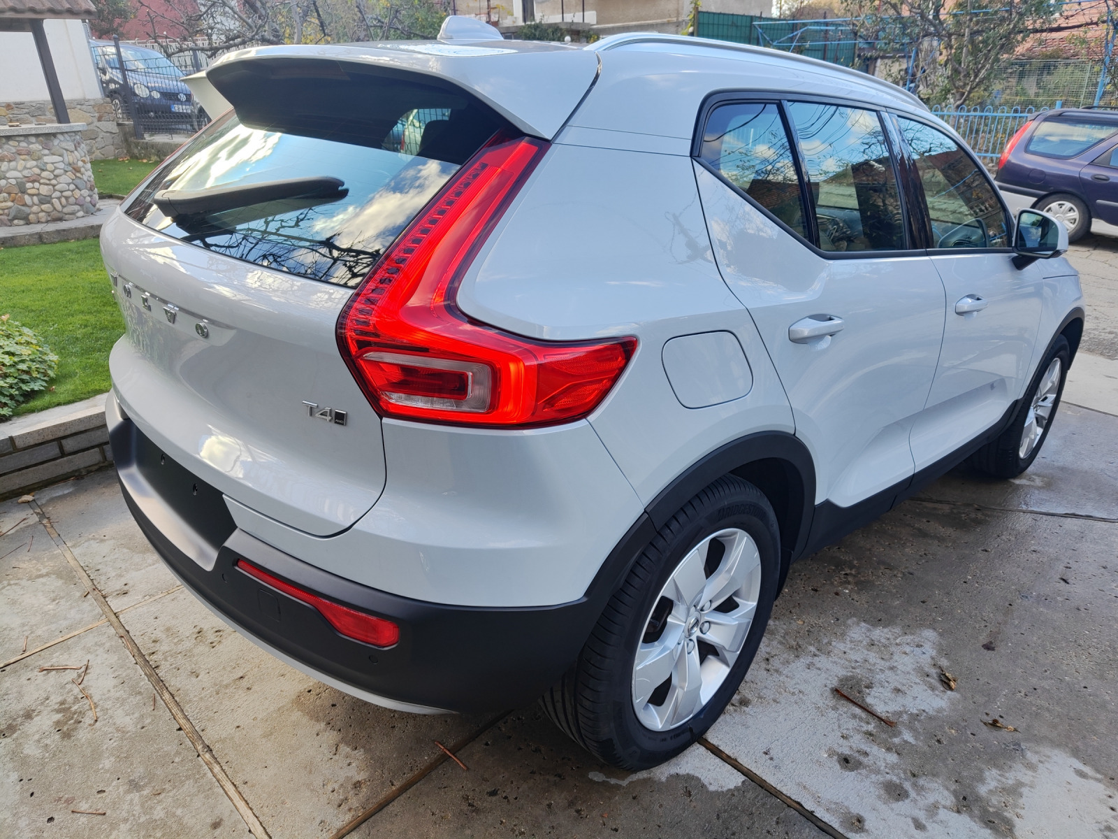 Volvo XC40 T4 AWD 2.0 бензин 190к.с Автоматик 105000кмЛИЗИНГ - изображение 2