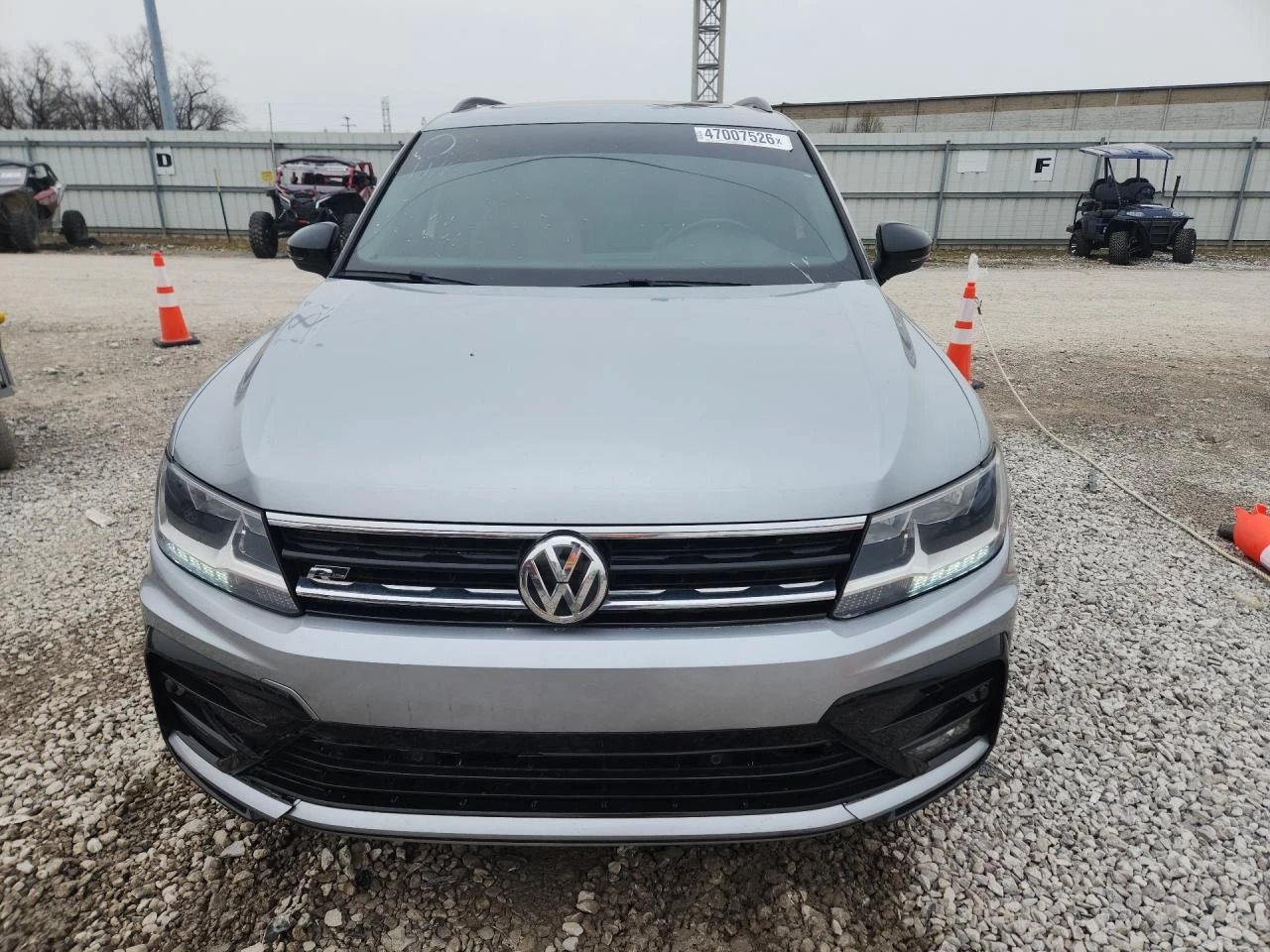 VW Tiguan * R-LINE* SE* , снимка 5 - Автомобили и джипове - 54027860
