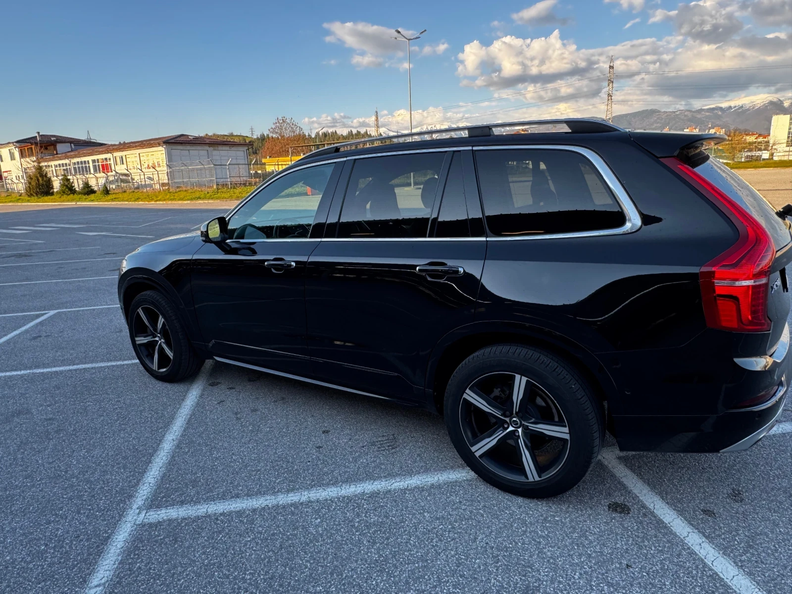 Volvo Xc90, снимка 3 - Автомобили и джипове - 54101870