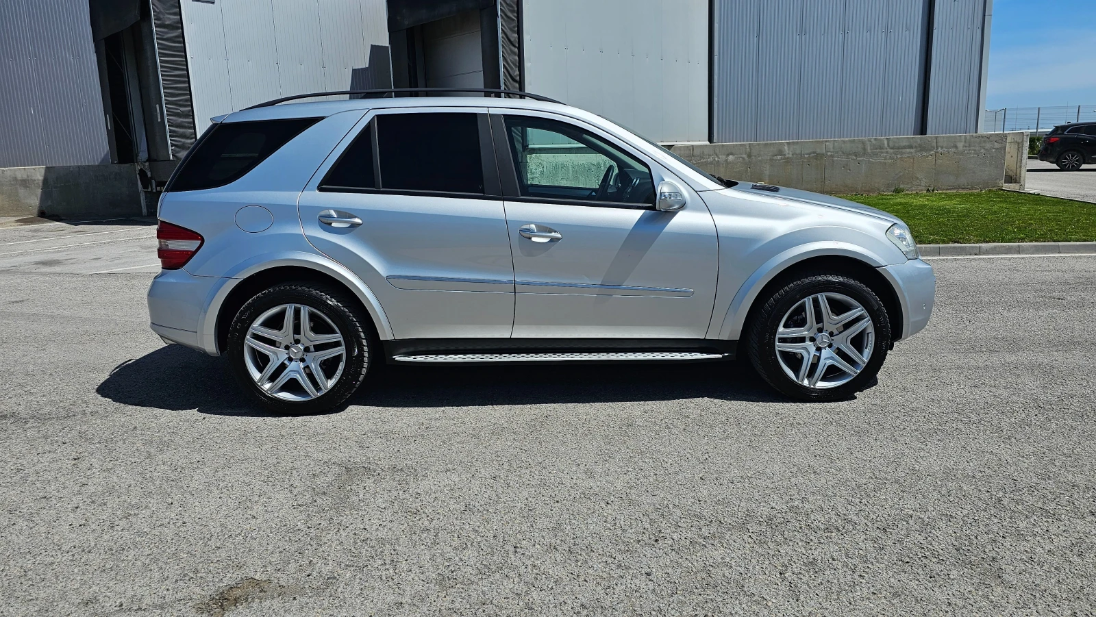 Mercedes-Benz ML 320 AMG LINE , снимка 6 - Автомобили и джипове - 54226151