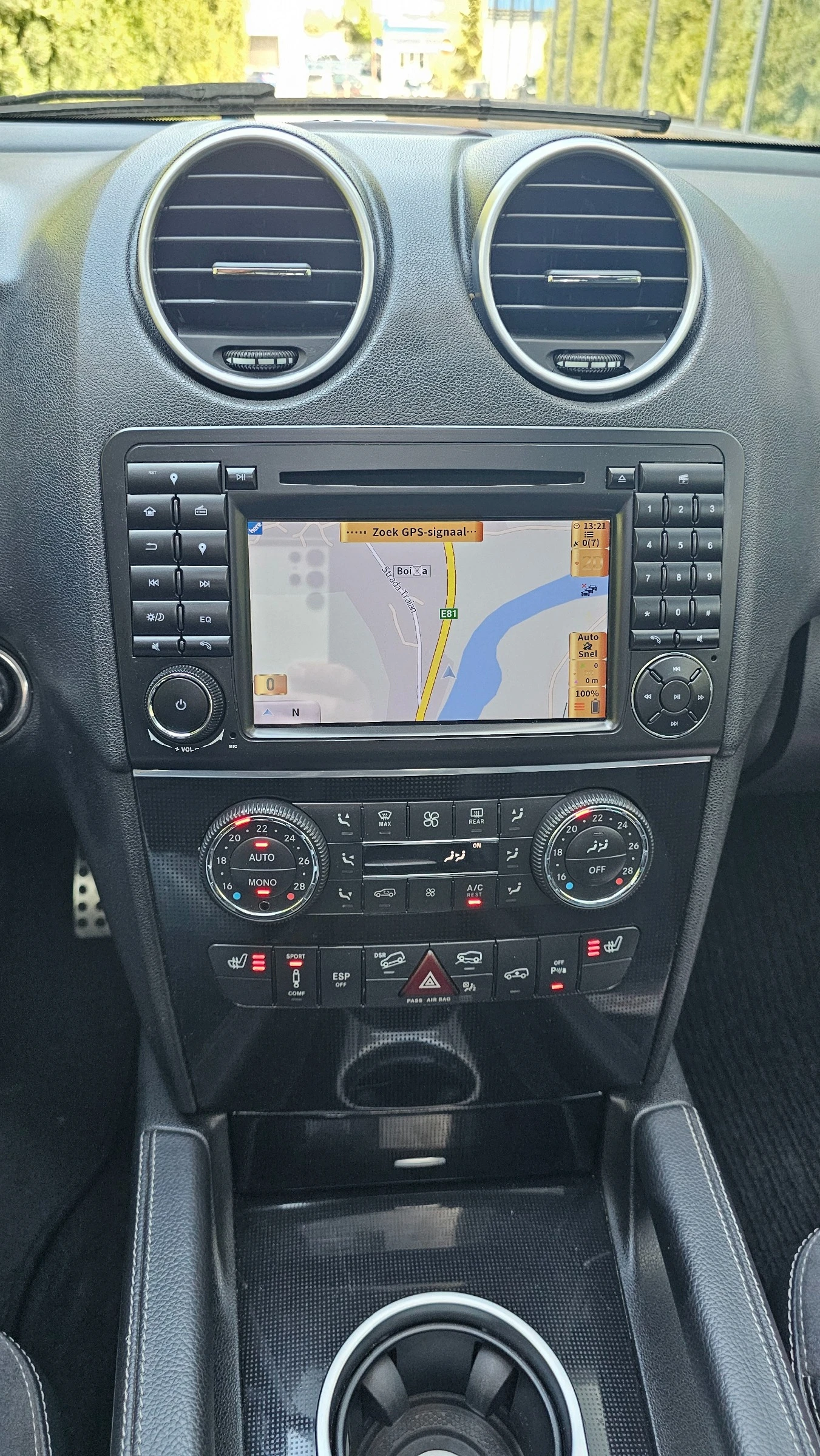 Mercedes-Benz ML 320 AMG LINE , снимка 15 - Автомобили и джипове - 54226151