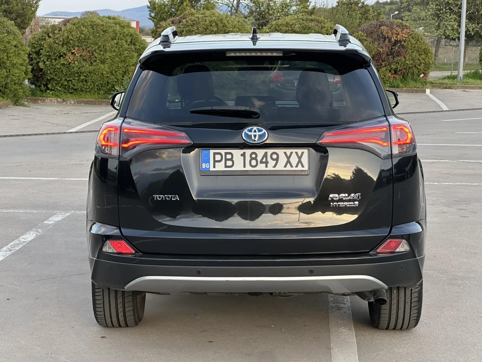 Toyota Rav4 2.5 HIBRID Подгрев! Кожа. ЛИЗИНГ!!! , снимка 6 - Автомобили и джипове - 54315180