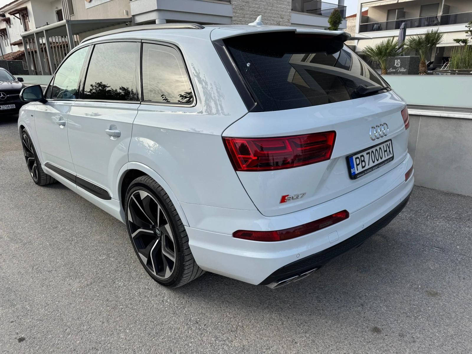 Audi SQ7, снимка 4 - Автомобили и джипове - 55016009
