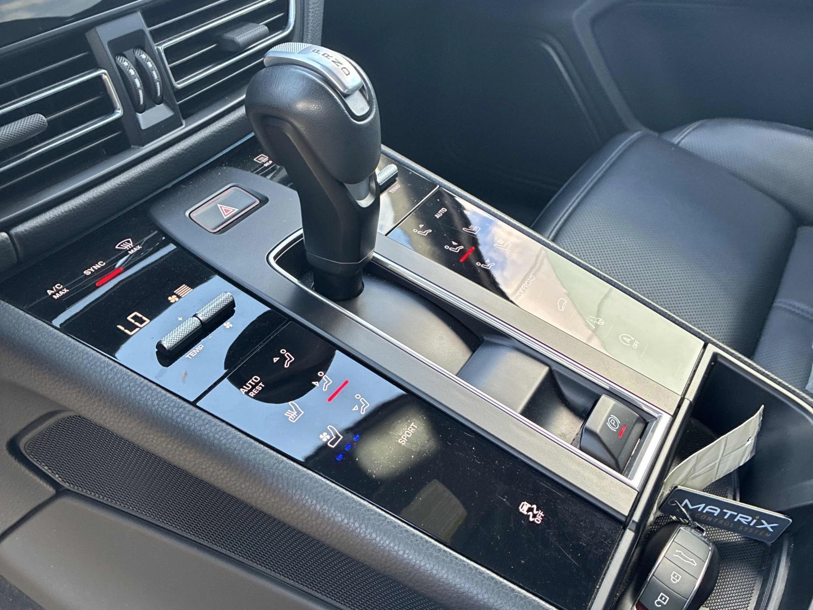 Porsche Macan ПАНО / АВТОКРЕДИТ / ПРОГНОЗНА ЦЕНА до БГ, снимка 17 - Автомобили и джипове - 55742123