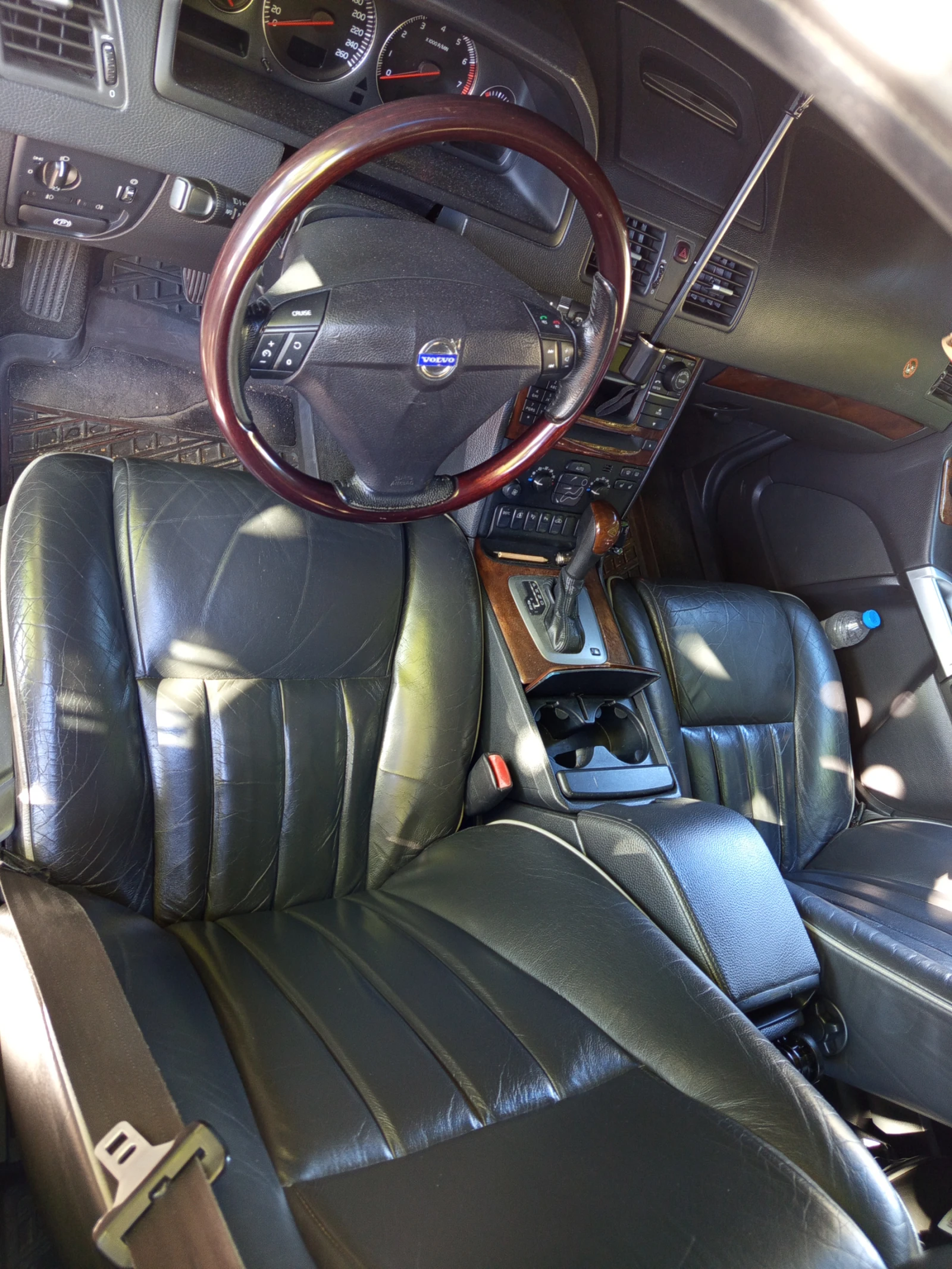 Volvo Xc90 4.4 V8 AWD Executive 6+ 1, снимка 9 - Автомобили и джипове - 55994814