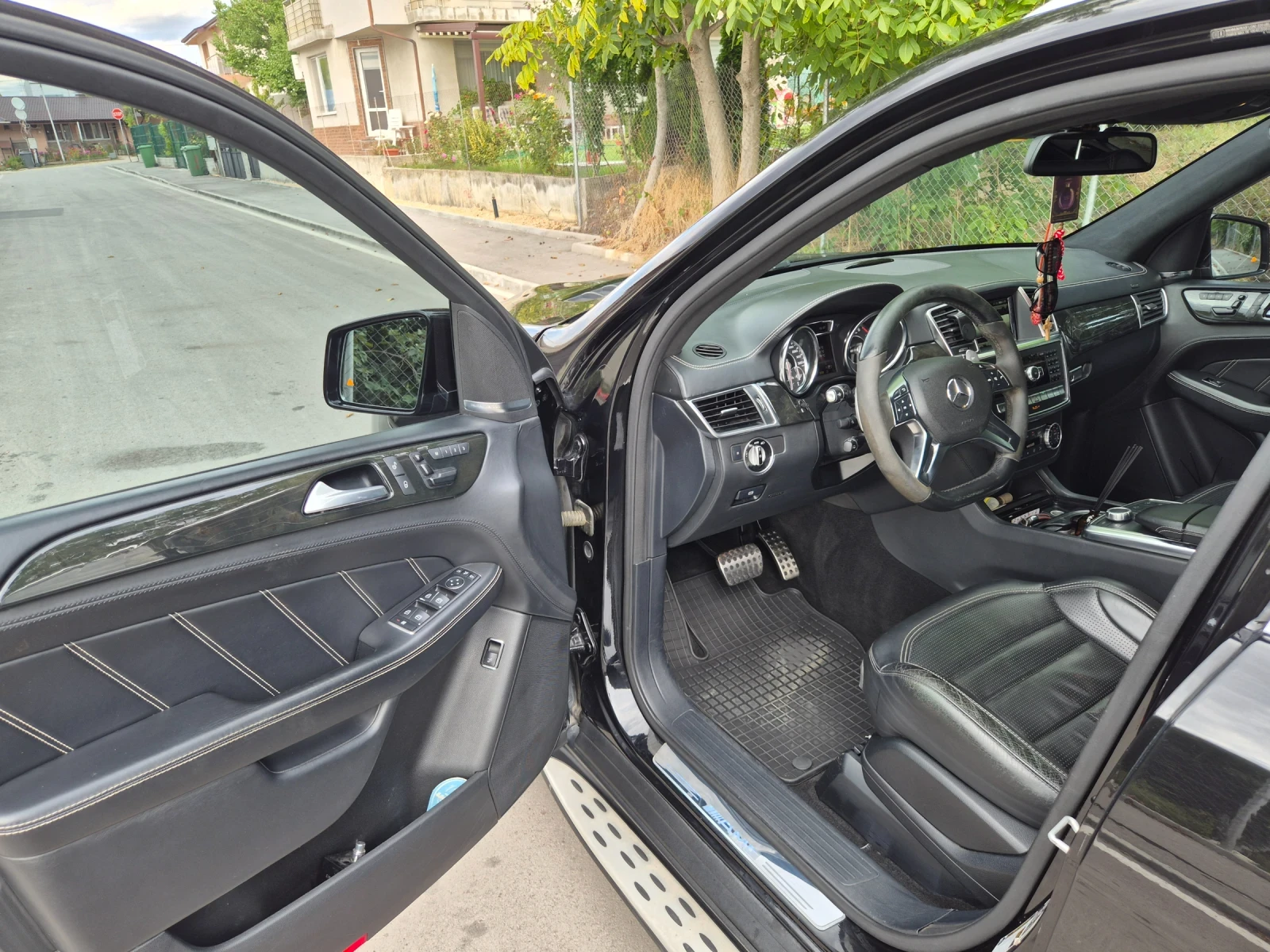 Mercedes-Benz ML 63 AMG Mercedes ML 63AMG /GLE/, снимка 12 - Автомобили и джипове - 56134026