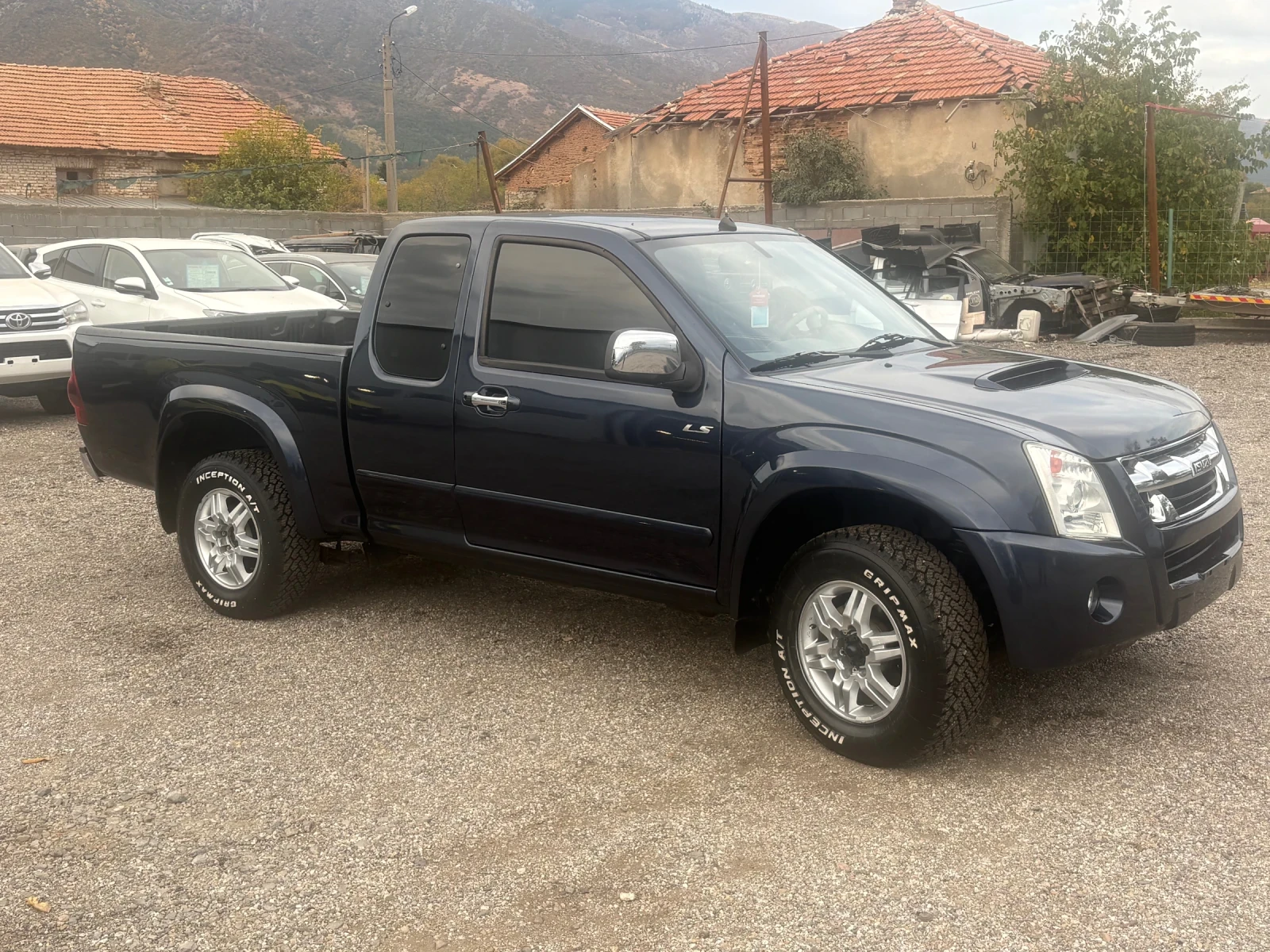 Isuzu D-max, снимка 7 - Автомобили и джипове - 56484557