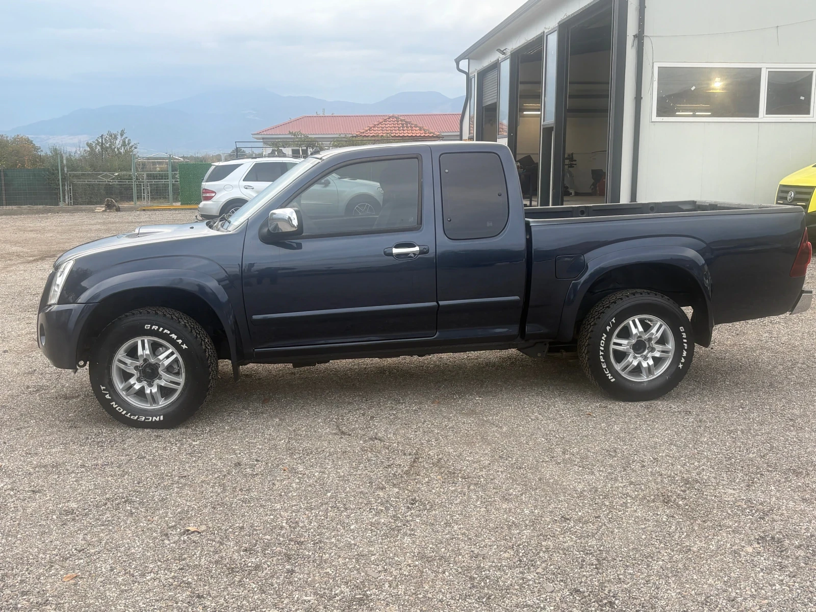 Isuzu D-max, снимка 4 - Автомобили и джипове - 56484557