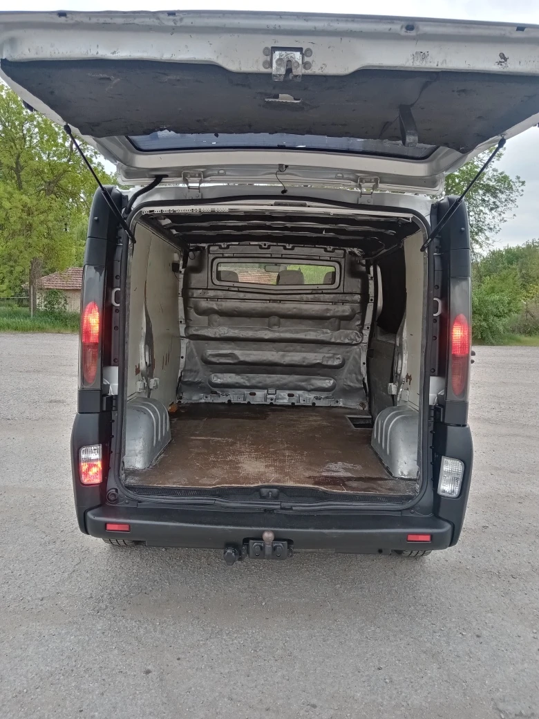 Opel Vivaro 1.9 TDI 101kc.NAVI/KLIMATIK, снимка 11 - Бусове и автобуси - 54361600