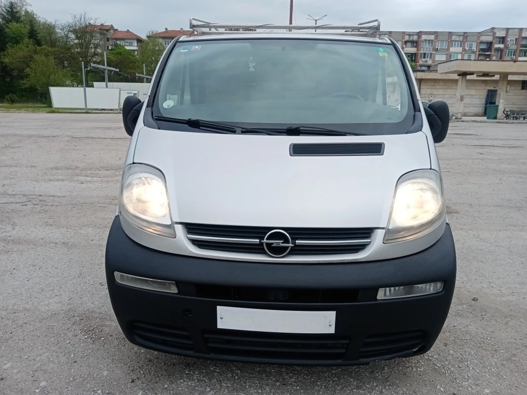Opel Vivaro 1.9 TDI 101kc.NAVI/KLIMATIK, снимка 2 - Бусове и автобуси - 54361600