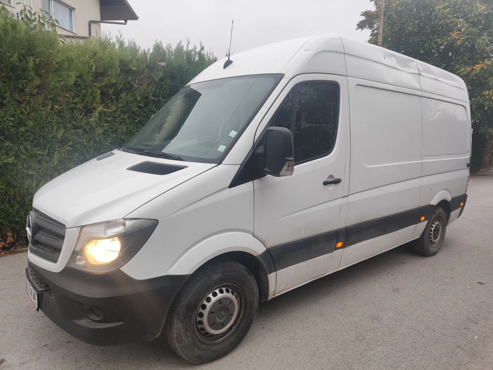 Mercedes-Benz Sprinter 2.2 dizel 7 Gtronik, снимка 2 - Бусове и автобуси - 56550915