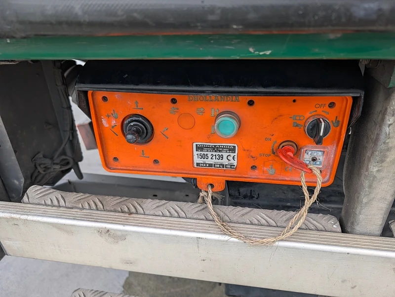 Mercedes-Benz Antos 1924 ЗА ПРЕВОЗ НА БИРА И БЕЗАЛКОХОЛНИ, снимка 15 - Камиони - 53291909