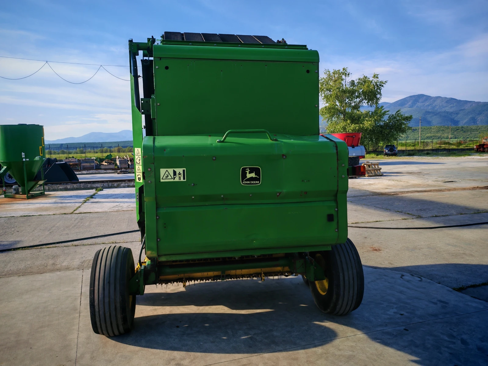 Балировачка John Deere 590 мрежа и сезал  - изображение 7