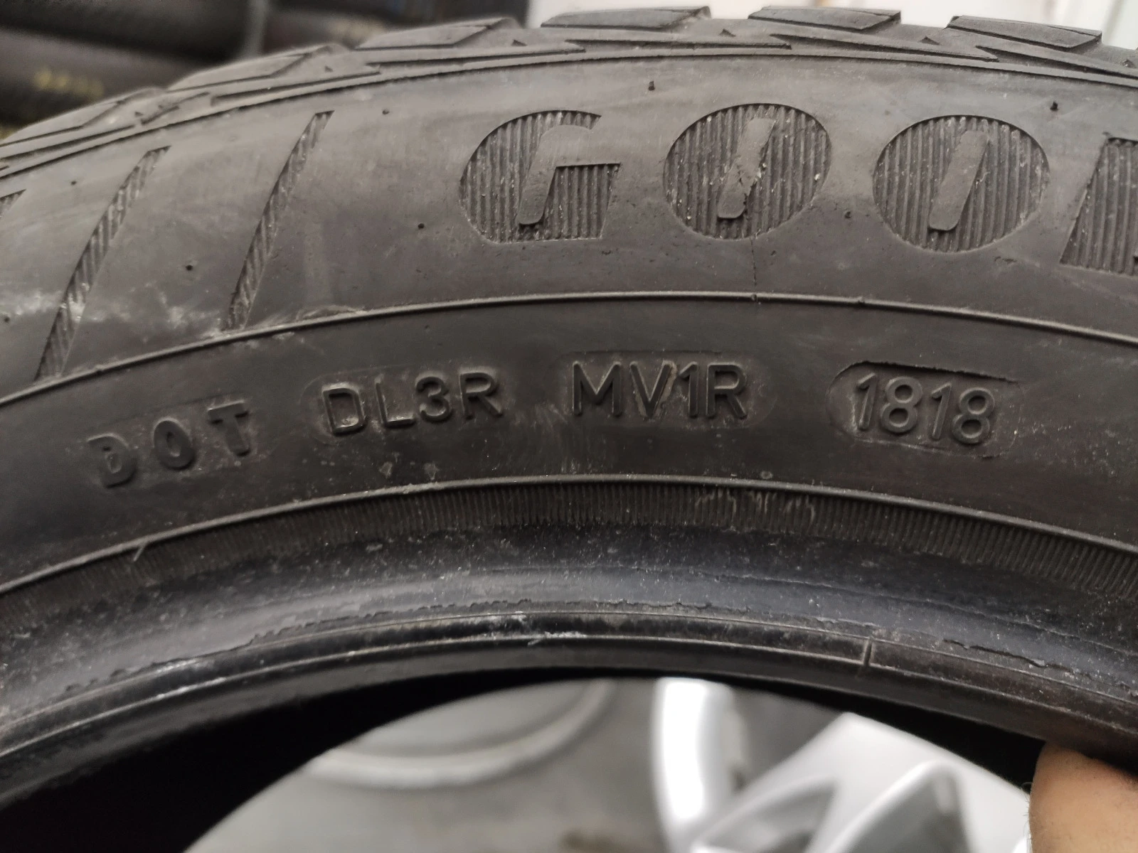  215/55R17 | Mobile.bg   11