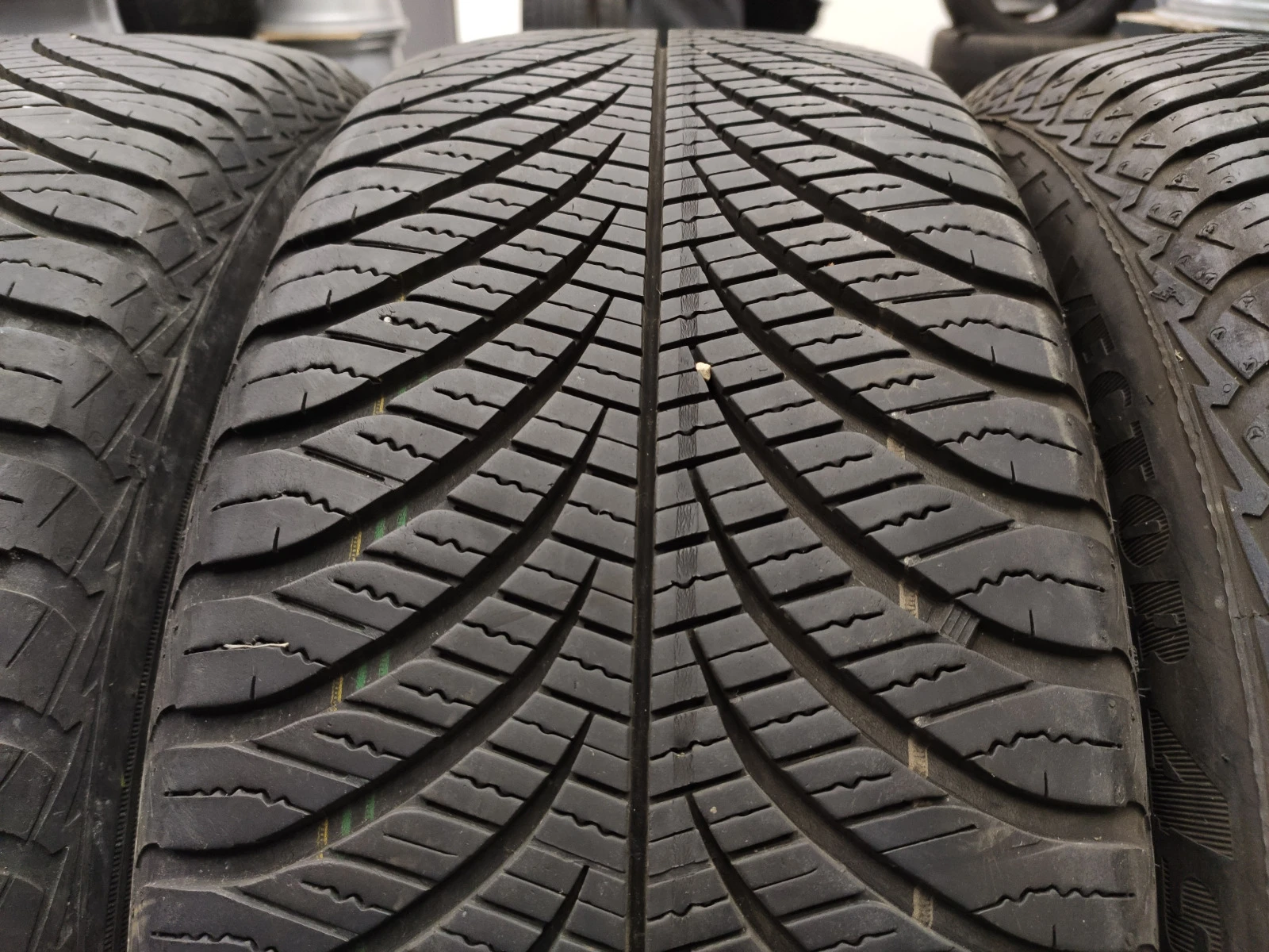  215/55R17 | Mobile.bg   2